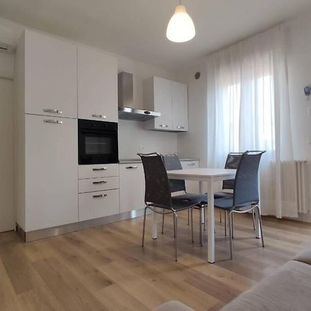 Апартаменты Delta D Piazza Marina- 50 Mt Dal Mare - Immobil Relax Лидо-ди-Езоло Экстерьер фото